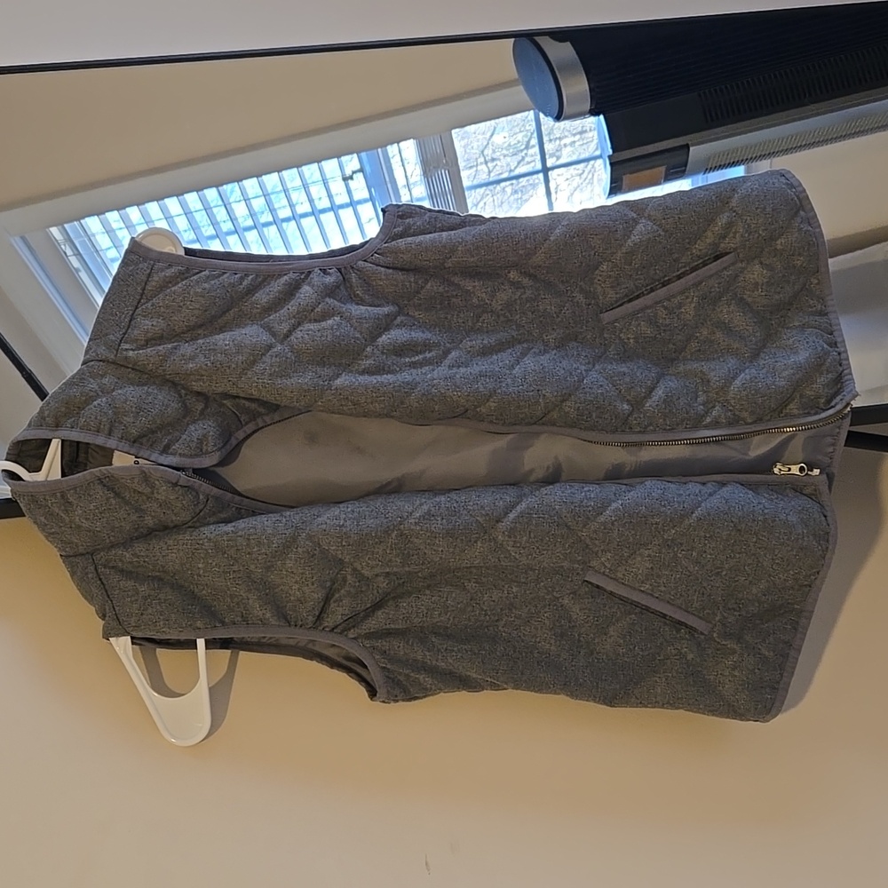 Old Navy quilted vest